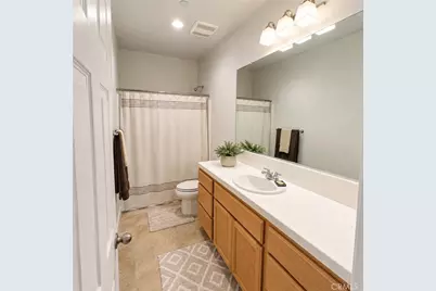 3215 S Meadowbrook Street, Visalia, CA 93292 - Photo 10