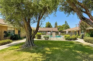 3749 N Fruit, Fresno, CA 93705 - Photo 28