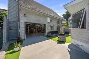 1285 W 23rd St, San Pedro, CA 90731 - Photo 2