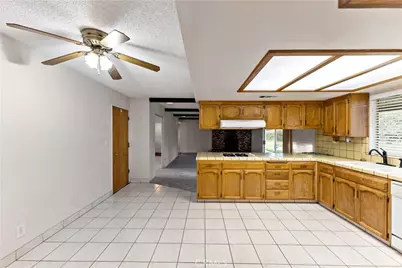 12165 Caron, Madera, CA 93636 - Photo 10