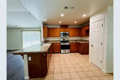 5824 E Kaviland, Fresno, CA 93727 - Photo 14