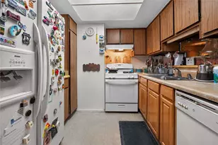 8847 Willis Ave, Panorama City, CA 91402 - Photo 2