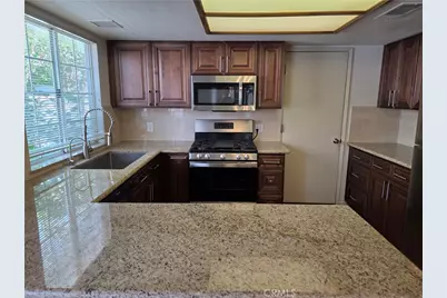 1468 Mayflower Way, Clovis, CA 93612 - Photo 4