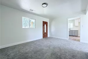 736 W 9th, Merced, CA 95341 - Photo 8