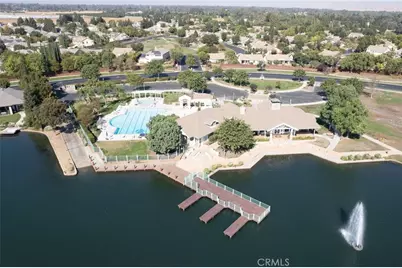 10588 E Fieldstone Avenue, Clovis, CA 93619 - Photo 38