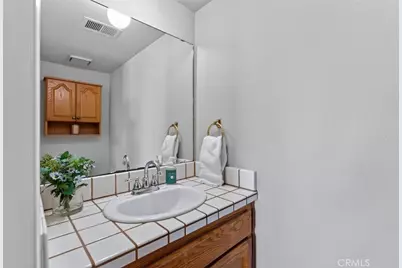 571 W Pat, Clovis, CA 93612 - Photo 10