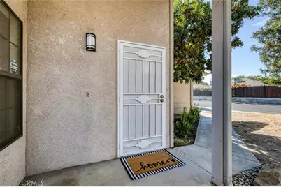 571 W Pat, Clovis, CA 93612 - Photo 2