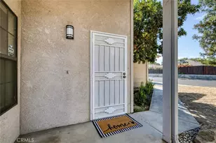 571 W Pat, Clovis, CA 93612 - Photo 2