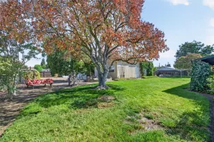 75 W Sierra, Clovis, CA 93612 - Photo 30