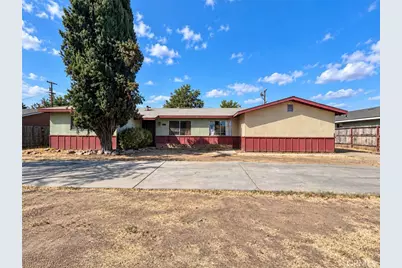 180 E Warner Avenue, Fresno, CA 93710 - Photo 1