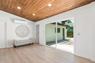 1065 E Sunny Dunes Rd, Palm Springs, CA 92264 - Photo 30