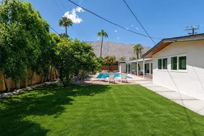 1065 E Sunny Dunes Road, Palm Springs, CA 92264 - Photo 8