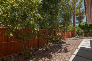 1065 E Sunny Dunes Rd, Palm Springs, CA 92264 - Photo 38