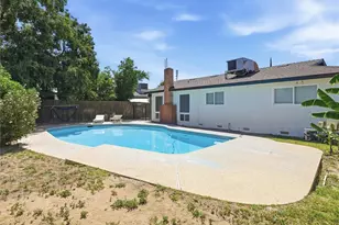 649 W Ashcroft, Clovis, CA 93612 - Photo 18