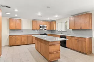 5170 E Huntington, Fresno, CA 93727 - Photo 12