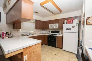 220 Walker, Coalinga, CA 93210 - Photo 4