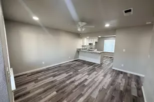 1361 N Archie Ave, Fresno, CA 93703 - Photo 10