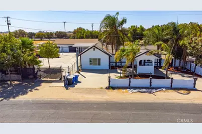815 E 5th, Hanford, CA 93230 - Photo 4