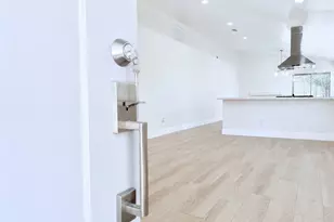 518 E Ave J11, Lancaster, CA 93535 - Photo 4