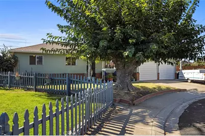800 Frank Court, Manteca, CA 95336 - Photo 2