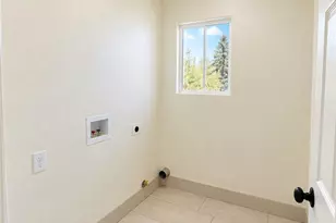 2837 E Grant Ave, Fresno, CA 93701 - Photo 18