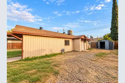 807 Castaic, Bakersfield, CA 93308 - Photo 2