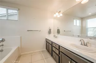 5438 W Santa Barbara, Fresno, CA 93722 - Photo 34