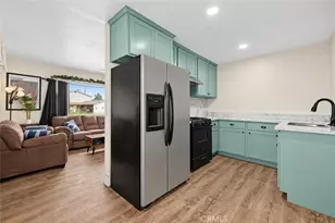 407 2nd Ave, Visalia, CA 93291 - Photo 8