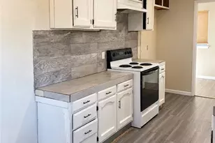 821 W Swift Ave, Fresno, CA 93705 - Photo 8