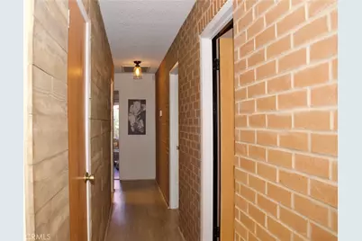 2122 E Cromwell, Fresno, CA 93720 - Photo 18