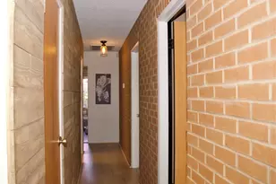 2122 E Cromwell, Fresno, CA 93720 - Photo 18
