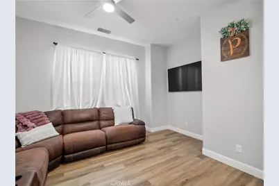 2070 Solig, Kingsburg, CA 93631 - Photo 8