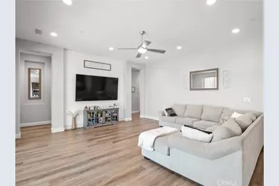 2070 Solig, Kingsburg, CA 93631 - Photo 18