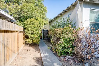1707 E Metzler, Sanger, CA 93657 - Photo 18