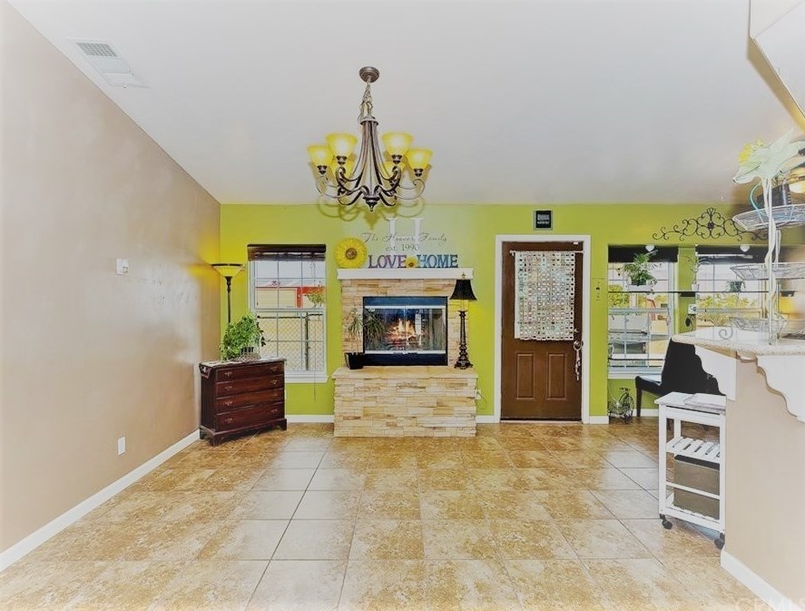 26132 Clark Rd, Apple Valley, CA 92308