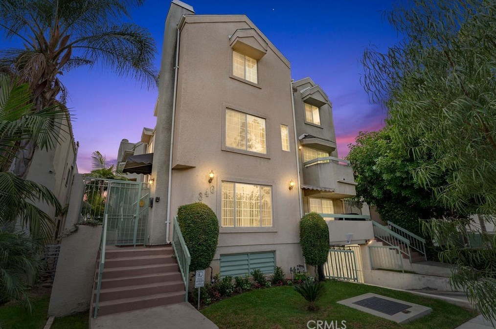 346 W Wilson Ave #4, Glendale, CA 91203