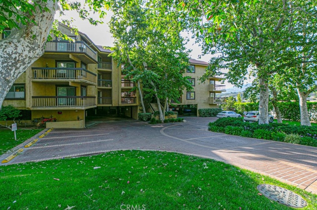 3481 Stancrest Dr #321, Glendale, CA 91208