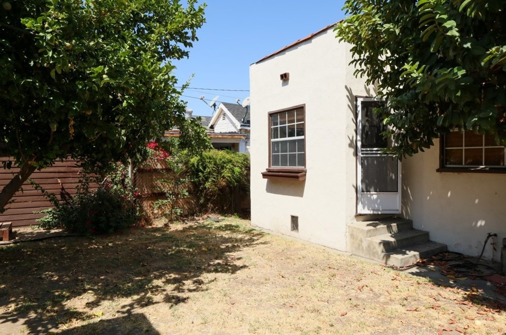 2700 Shorb St, Alhambra CA  91803-1807 exterior