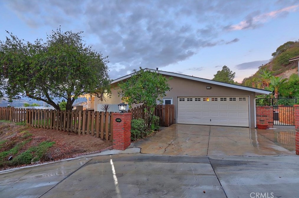 1630 Virden Dr, Glendale, CA 91208