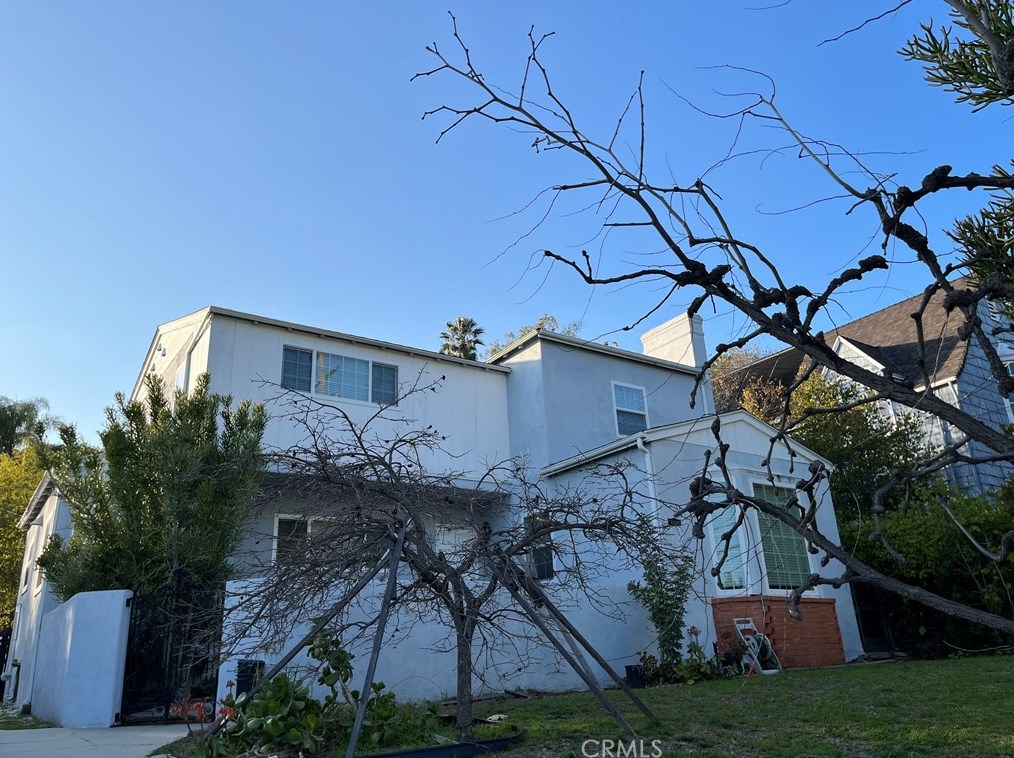 2407 Commonwealth Ave, Los Angeles, CA 90027-1205