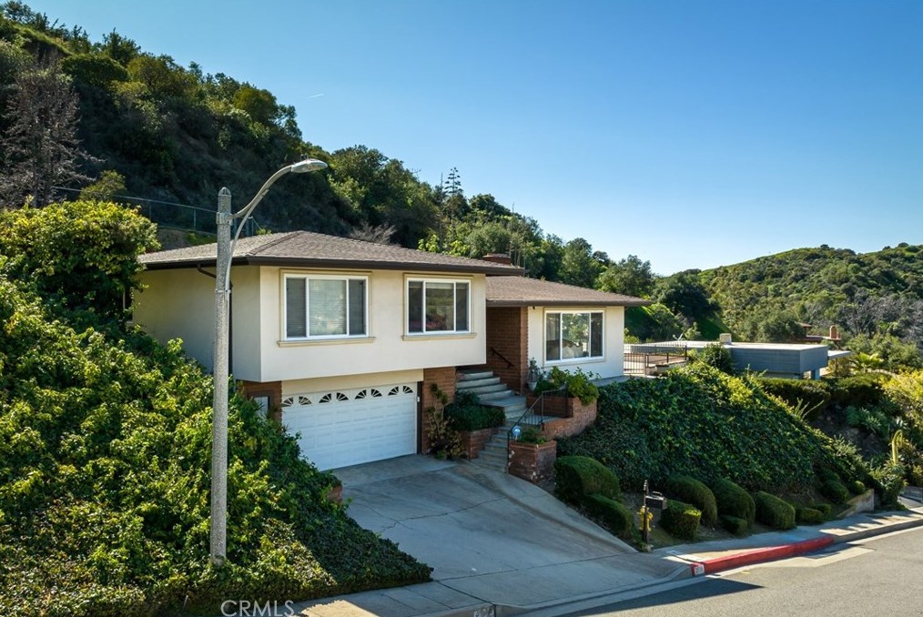2636 Sleepy Hollow Pl, Glendale, CA 91206