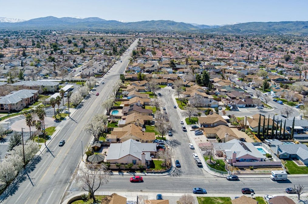 37846 Birch Tree Ln, Palmdale CA  93550-5485 exterior