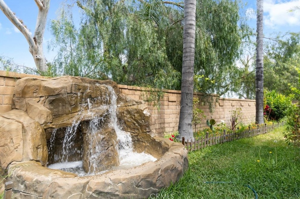 64 Rising Hill Rd, Pomona, CA 91766