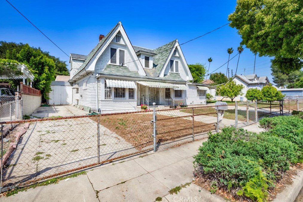 6527 Pollard St, Los Angeles, CA 90042-2940
