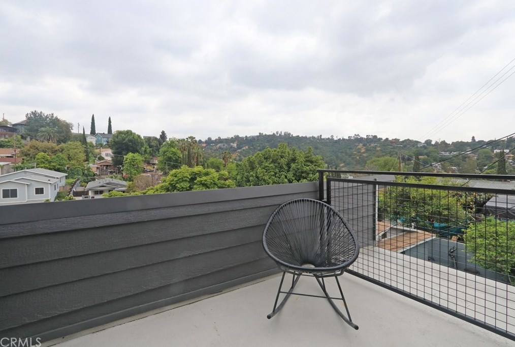 5103 San Rafael, Los Angeles CA  90042-3240 exterior