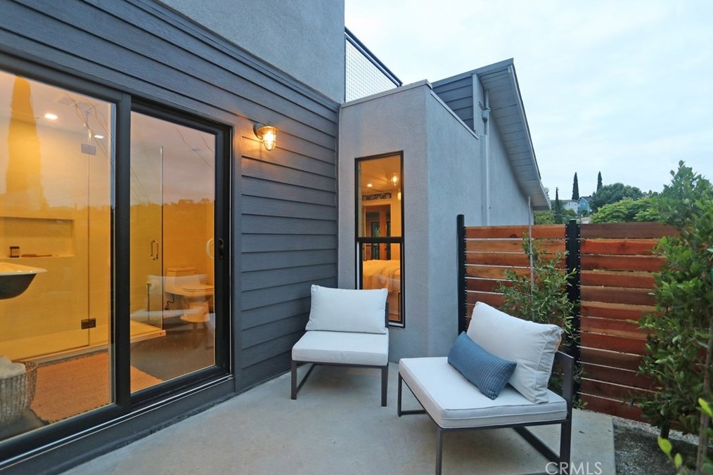 5103 San Rafael, Los Angeles CA  90042-3240 exterior