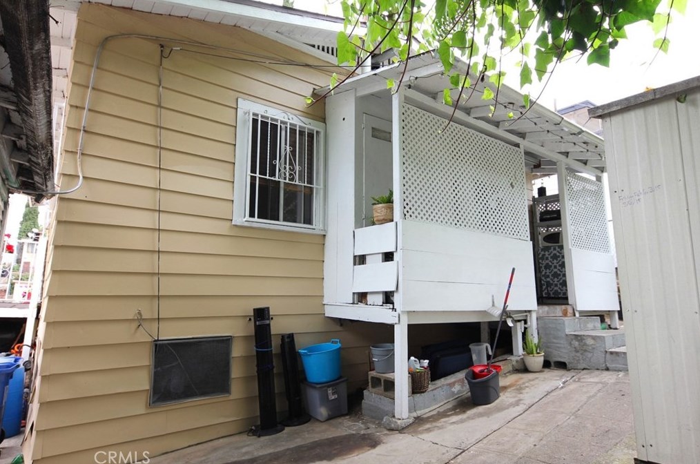 5064 San Rafael, Los Angeles CA  90042-3239 exterior