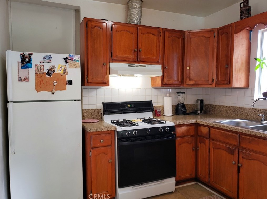 5064 San Rafael, Los Angeles CA  90042-3239 exterior