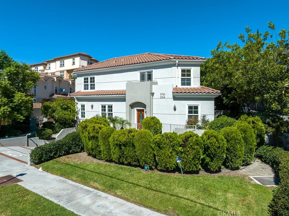 2745 Montrose Ave #101, Montrose, CA 91020