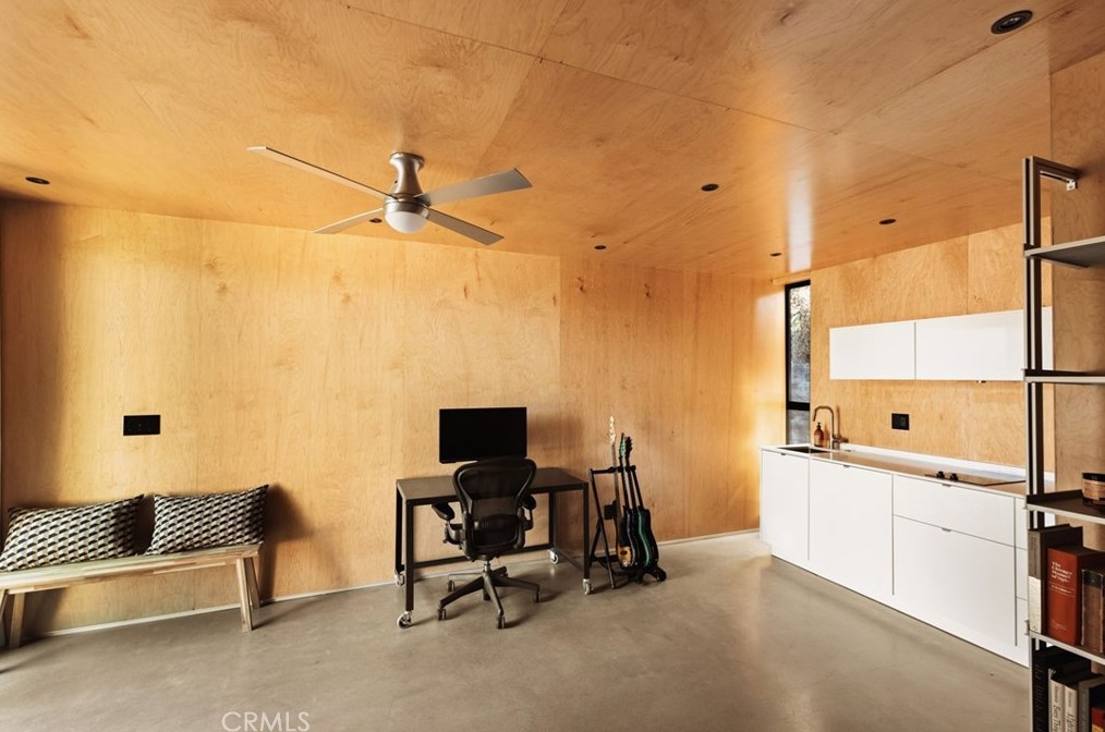 2128 Cove Ave, Los Angeles CA  90039-3917 exterior